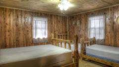cabin_008_9045
