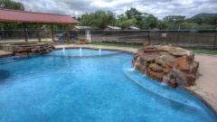 criders_pool_1692